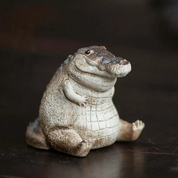 7 Days Of Tea Ceramic Tea Pet – Alligator (Cute Sitting)