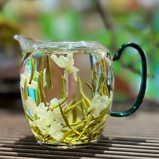 Jasmine Tea with Jasmine Flowers
