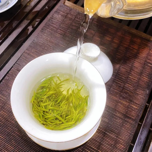 Nanjing Yu Hua Cha (Rain Flower) Green Tea