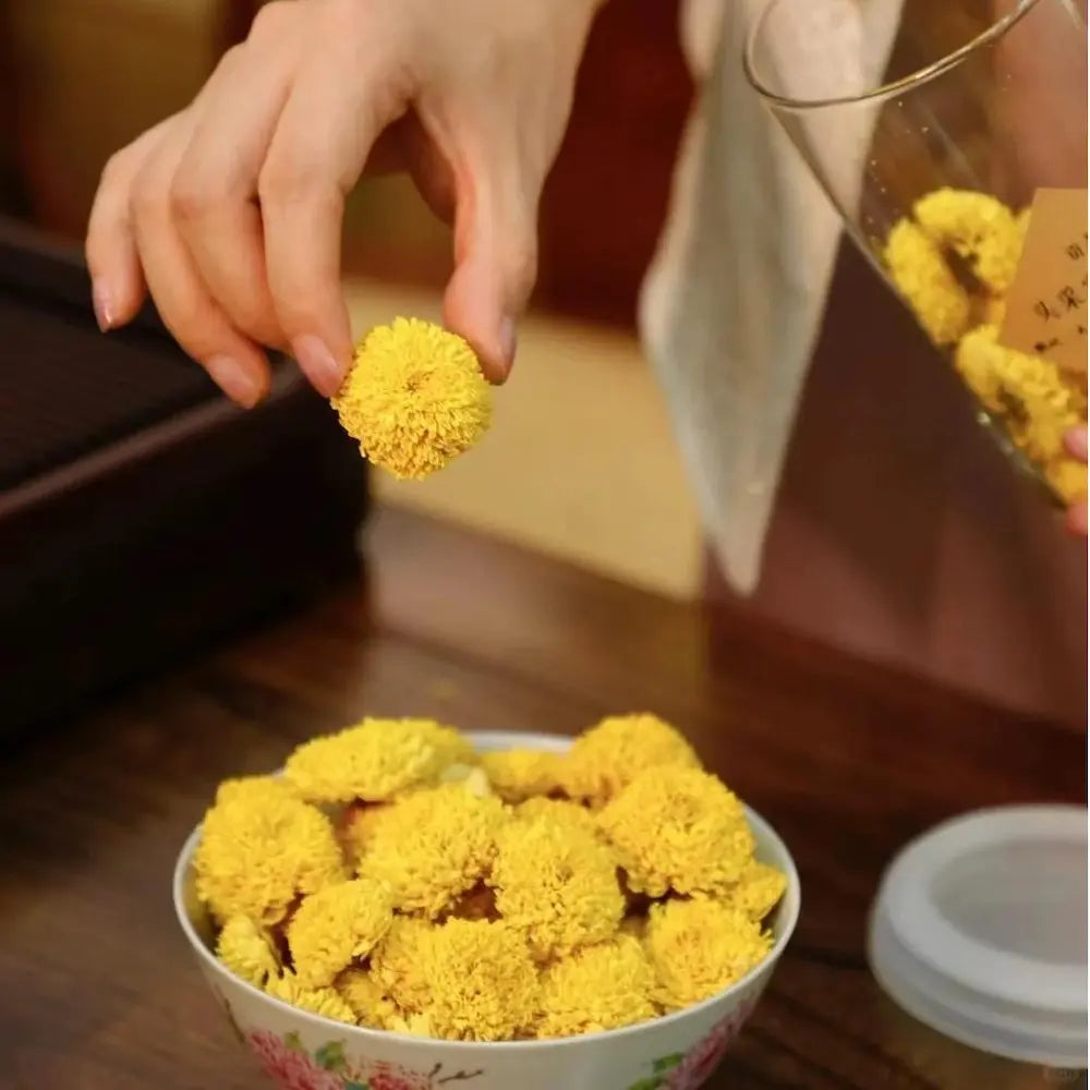 White Chrysanthemum Tea - Gong Ju Hua Cha