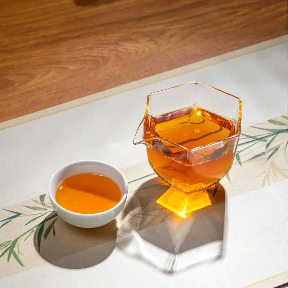 Dian Hong Black Needle Tea