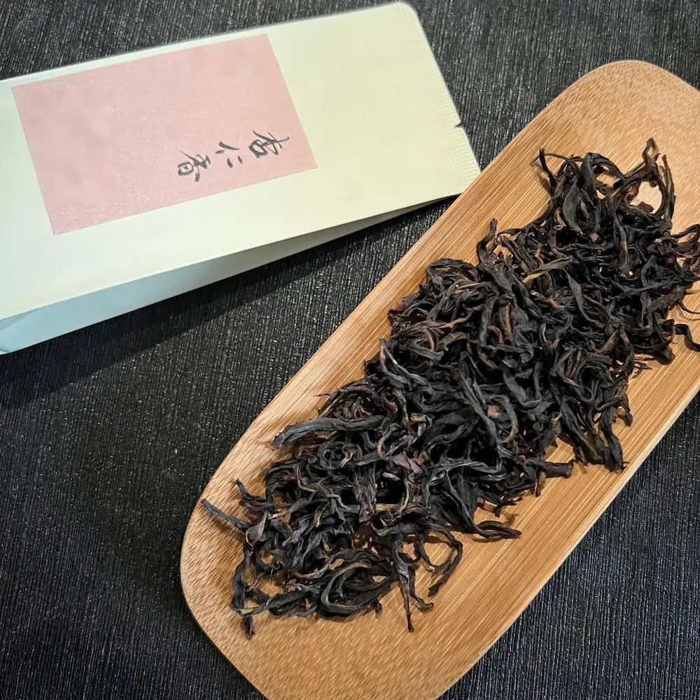 Xing Ren Xiang Dan Cong Oolong Tea